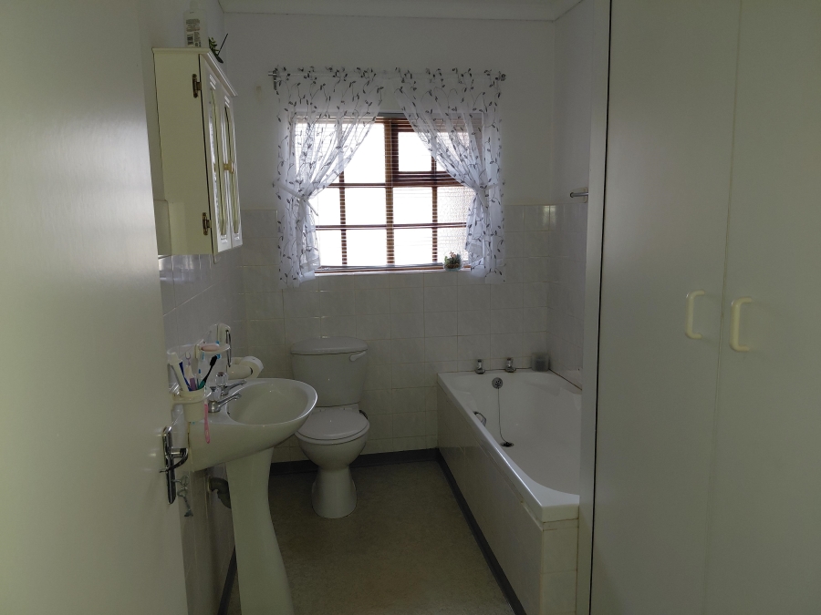 3 Bedroom Property for Sale in Bothasrus Eastern Cape